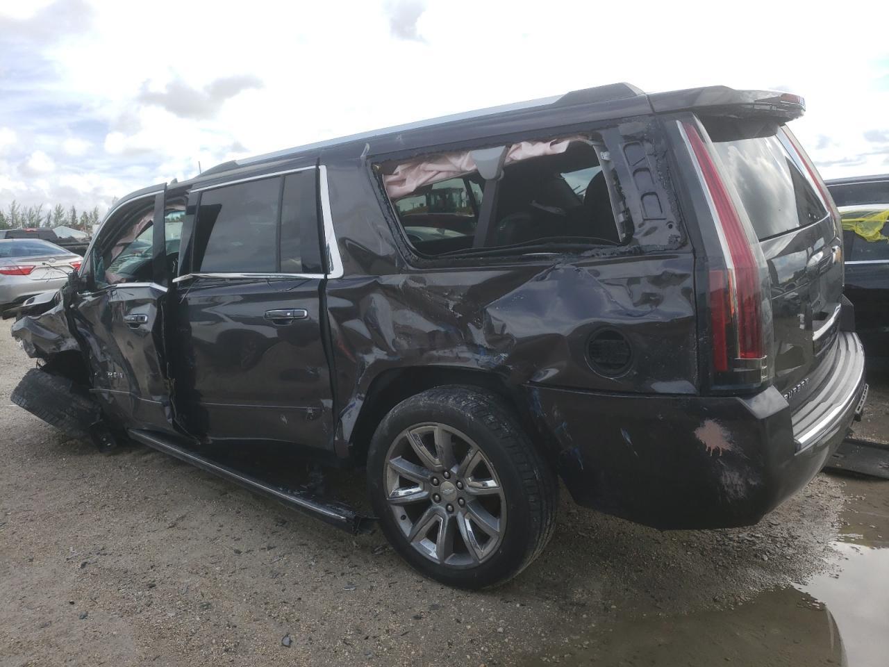 2017 CHEVROLET Suburban