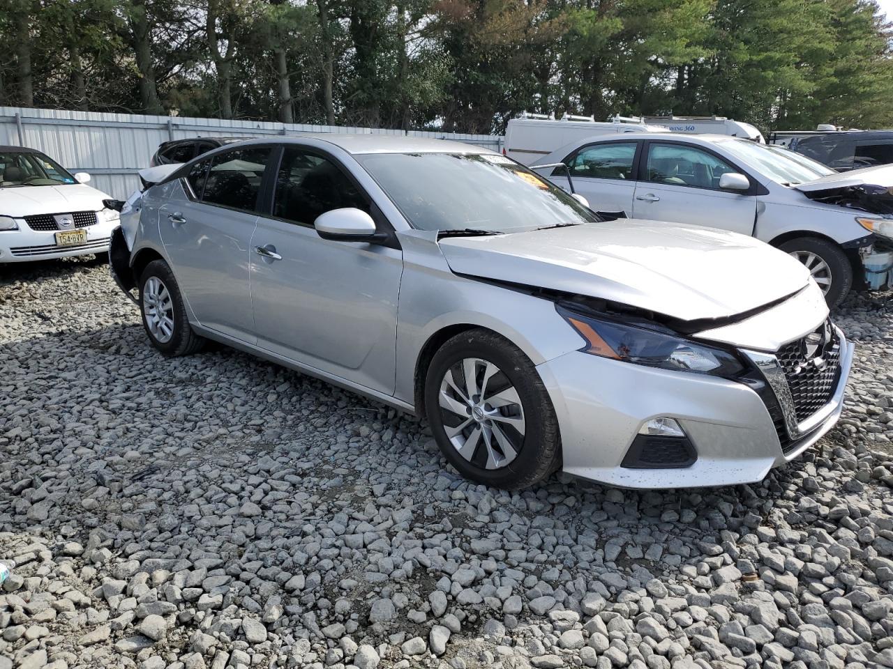 2022 NISSAN ALTIMA