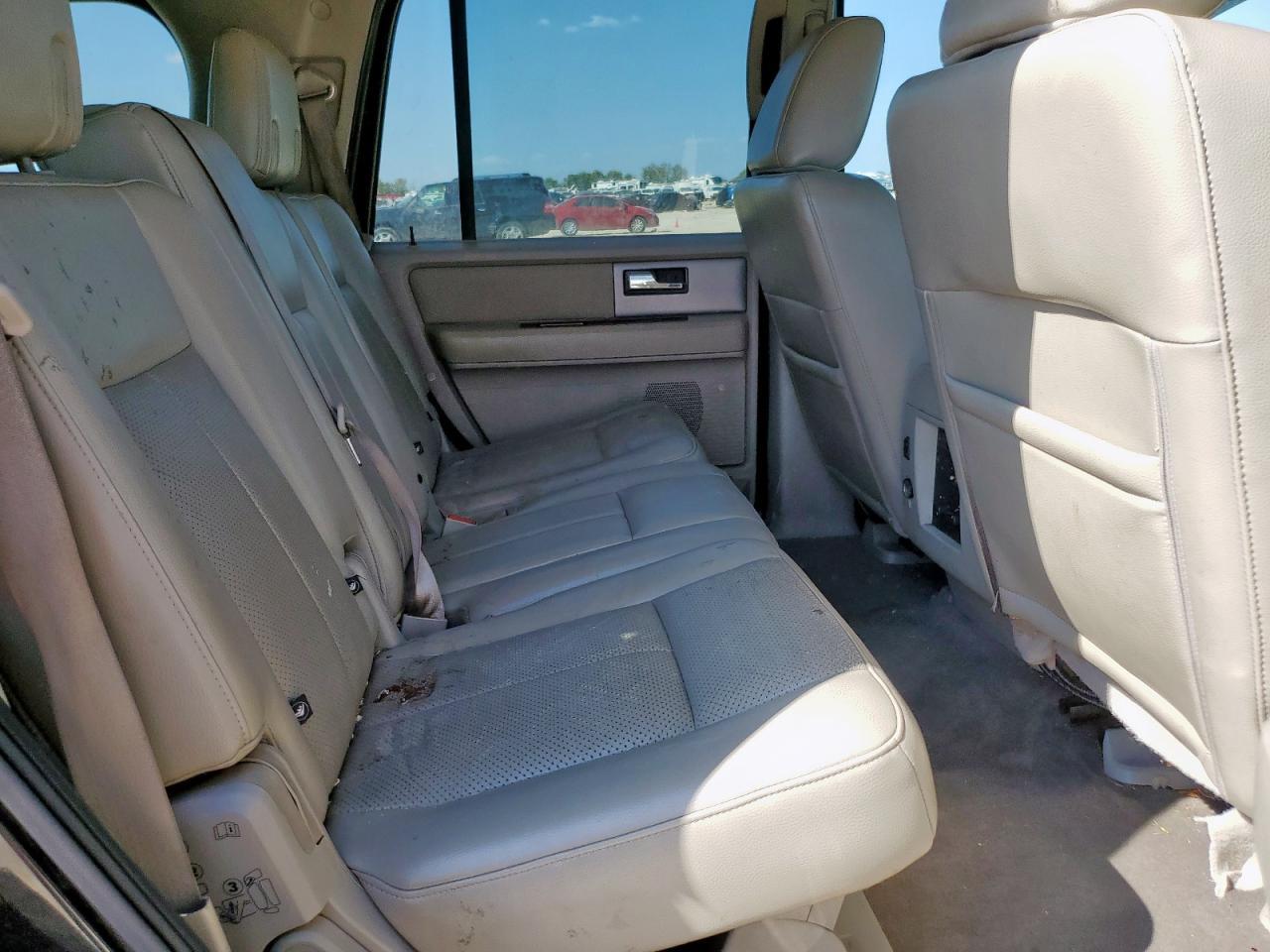 2010 FORD Expedition