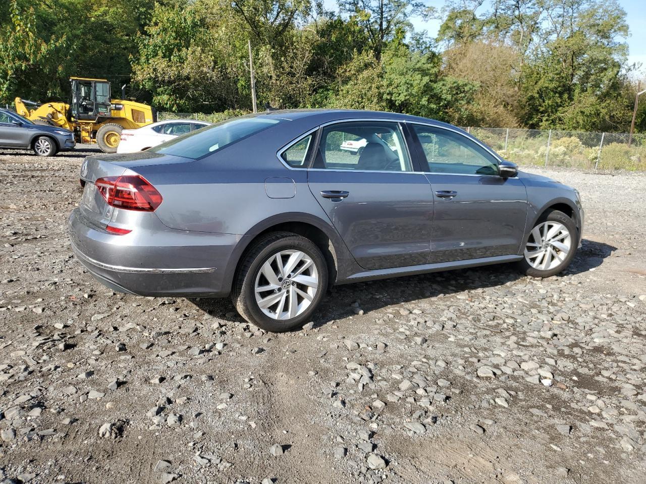 2018 VOLKSWAGEN Passat
