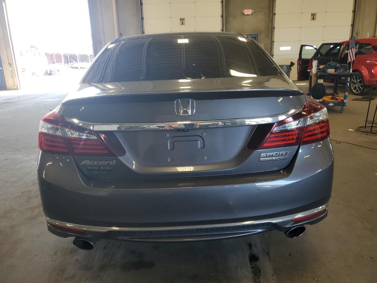2017 HONDA ACCORD