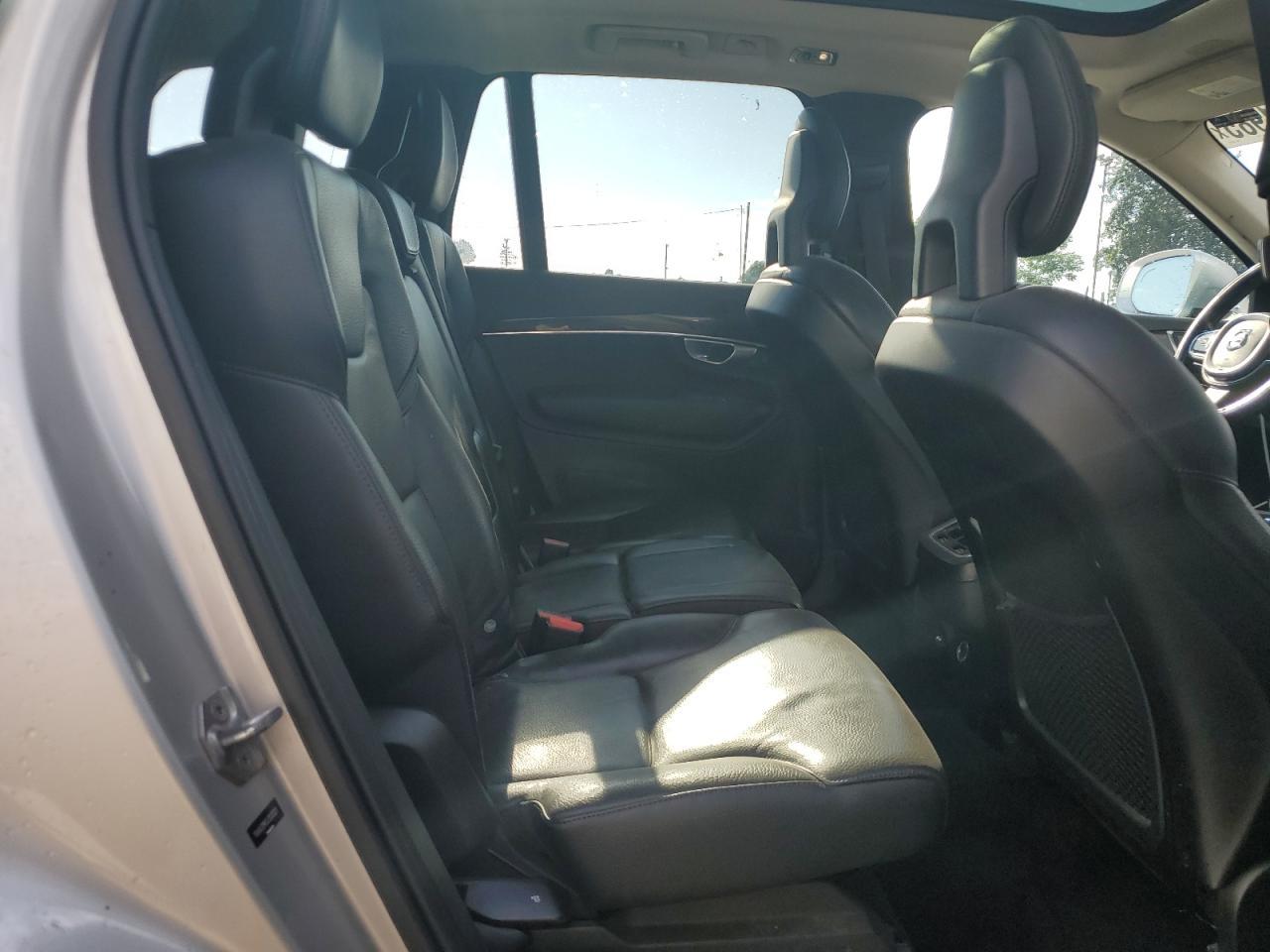 2018 VOLVO XC90