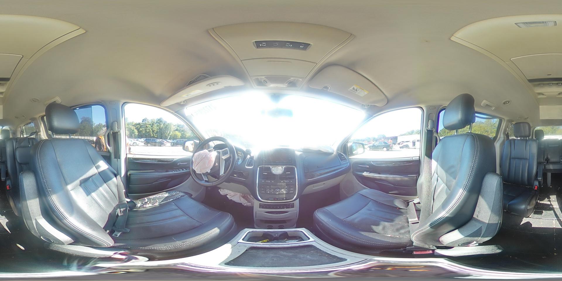 2012 CHRYSLER Town & Country