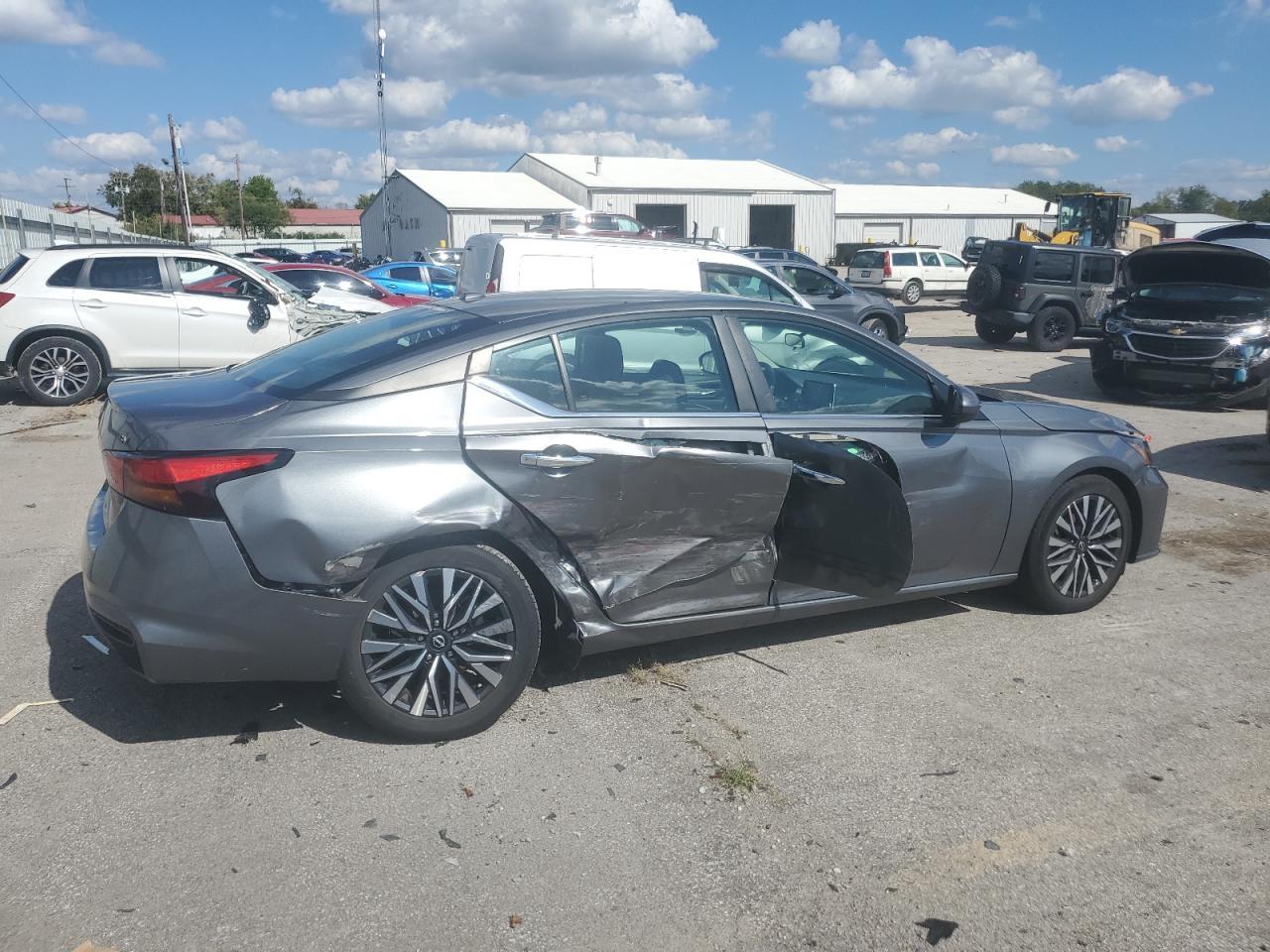 2023 NISSAN ALTIMA