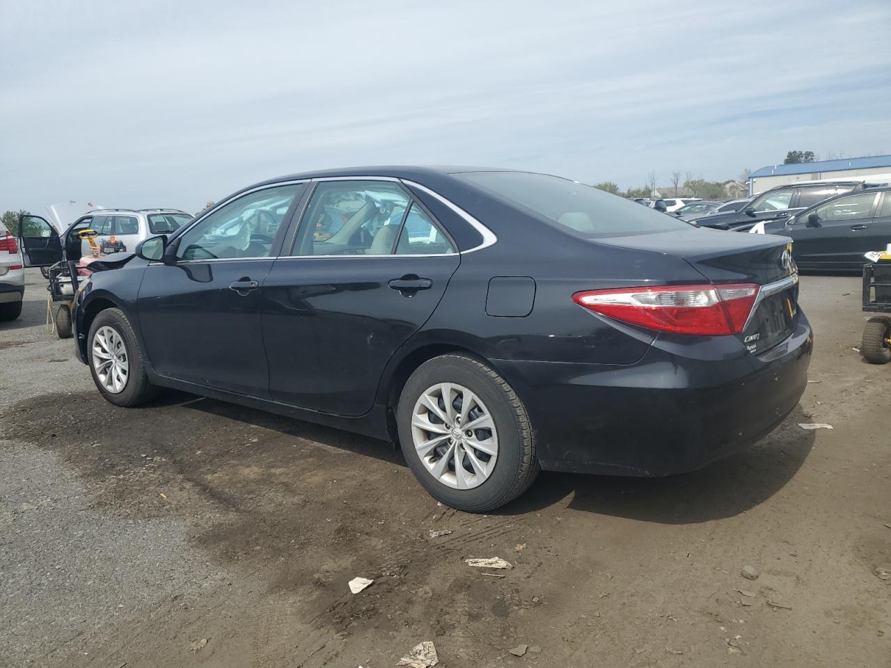 2017 TOYOTA CAMRY