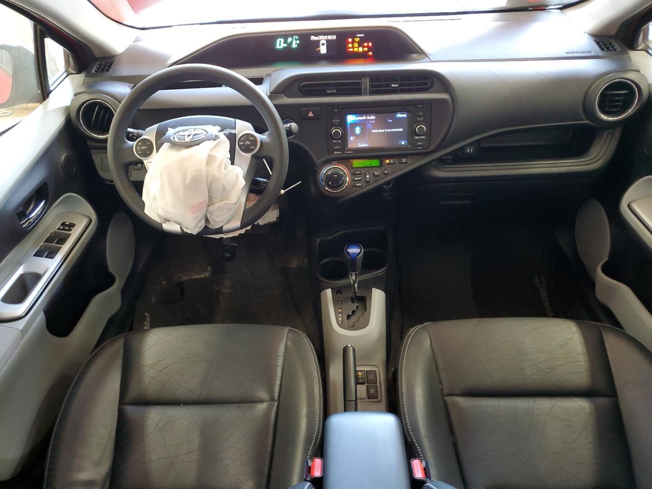 2012 TOYOTA Prius c