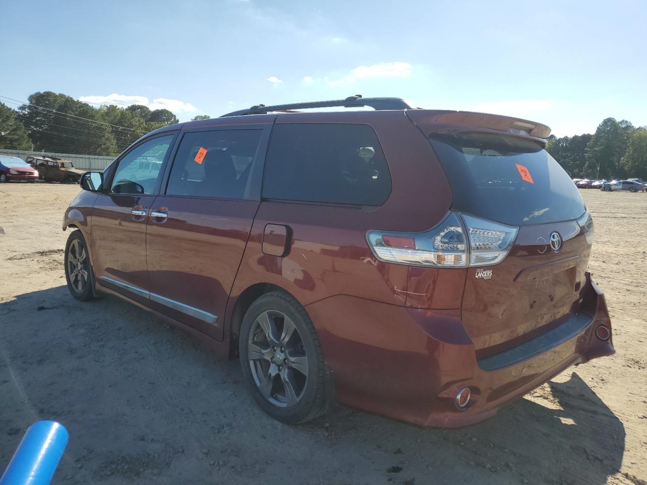 2017 TOYOTA SIENNA