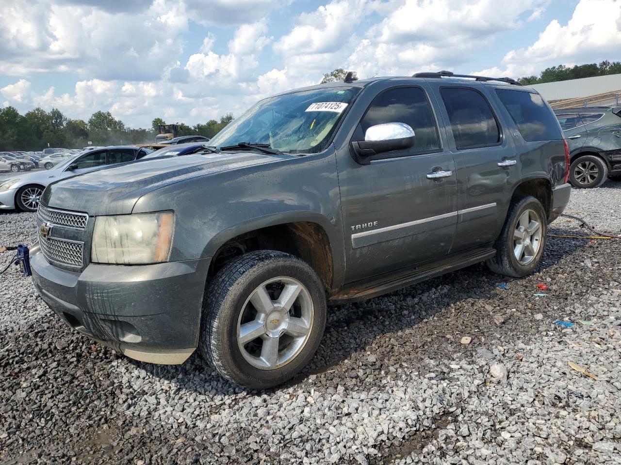 2011 CHEVROLET Tahoe