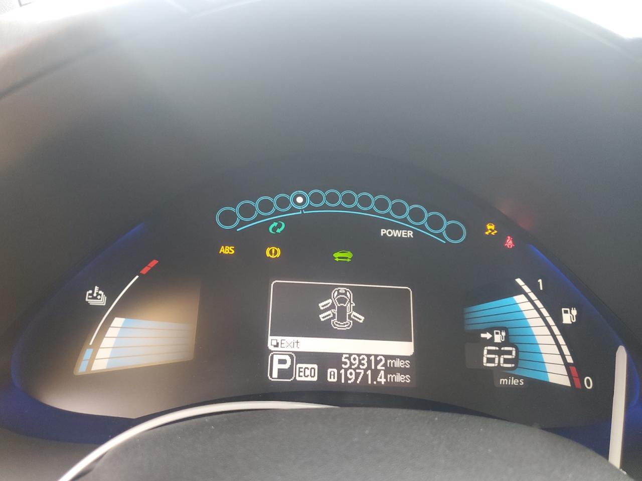 2015 NISSAN LEAF