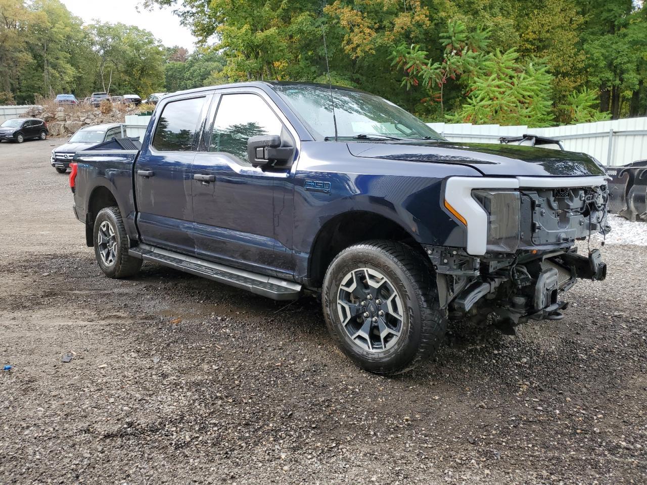2024 FORD F-150 Lightning