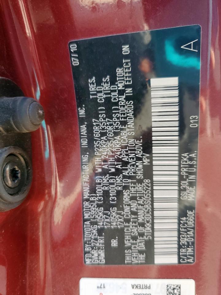 2011 TOYOTA SIENNA
