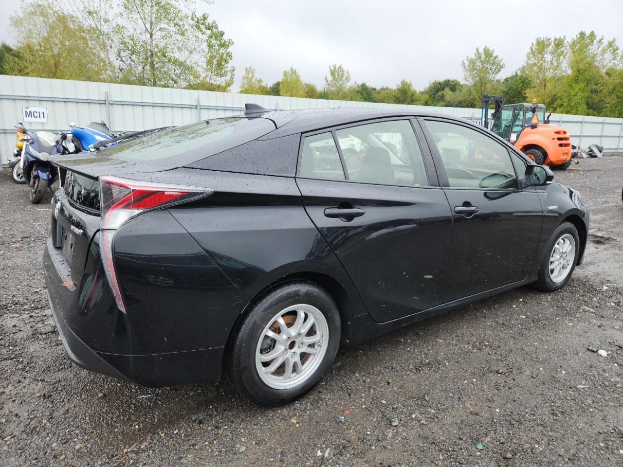 2017 TOYOTA PRIUS