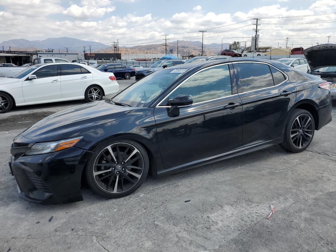 2018 TOYOTA CAMRY