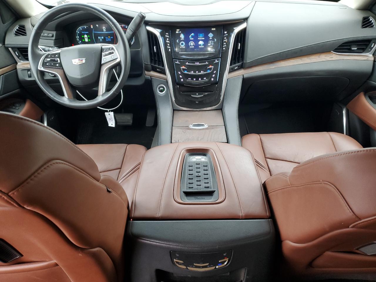 2017 CADILLAC ESCALADE