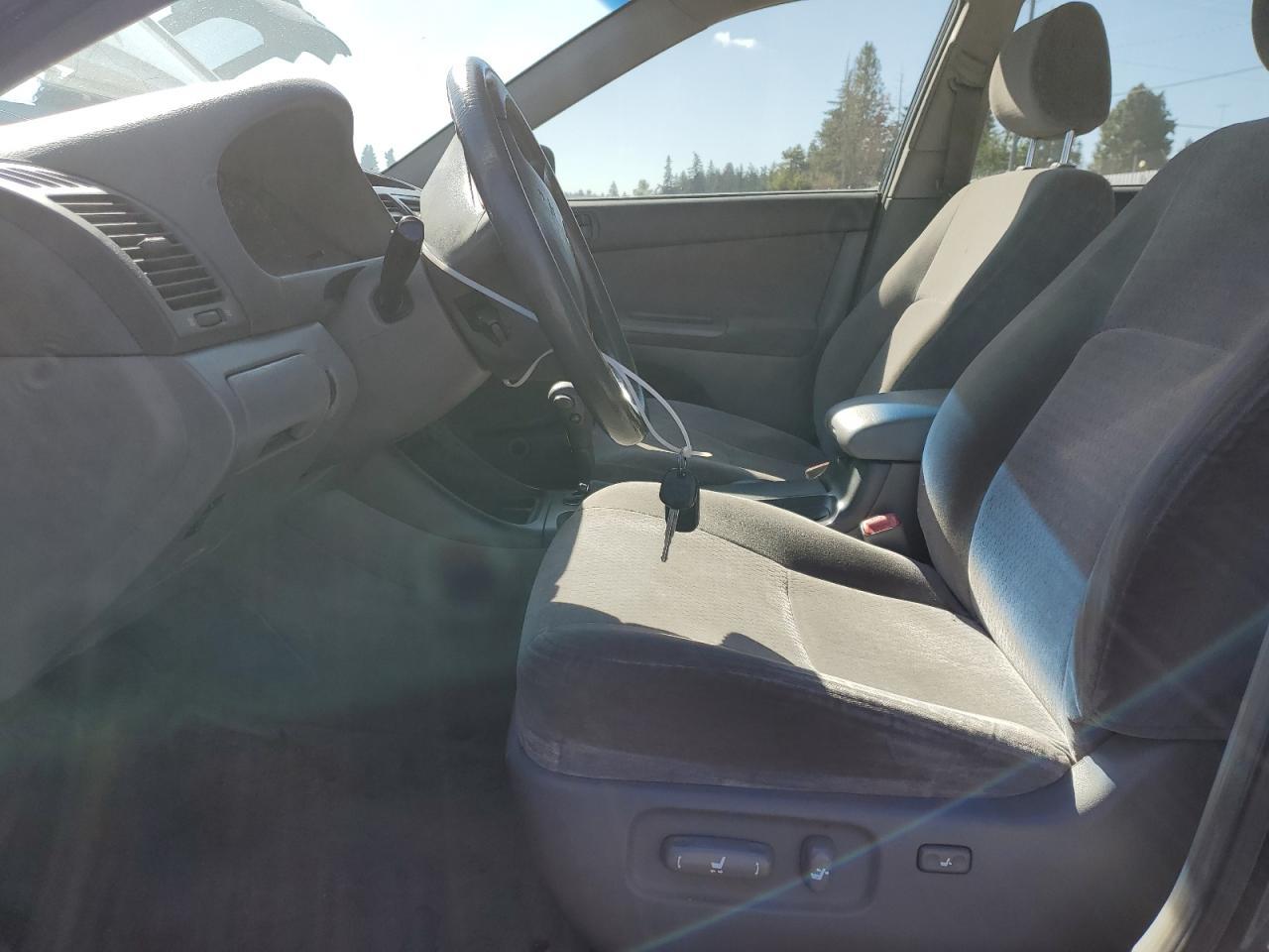 2004 TOYOTA CAMRY