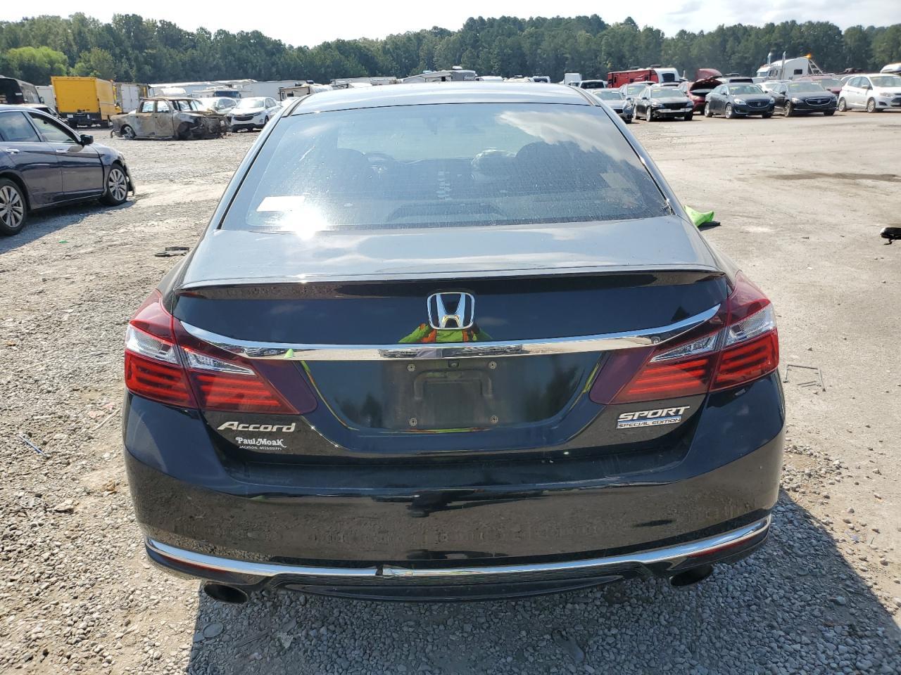 2017 HONDA ACCORD