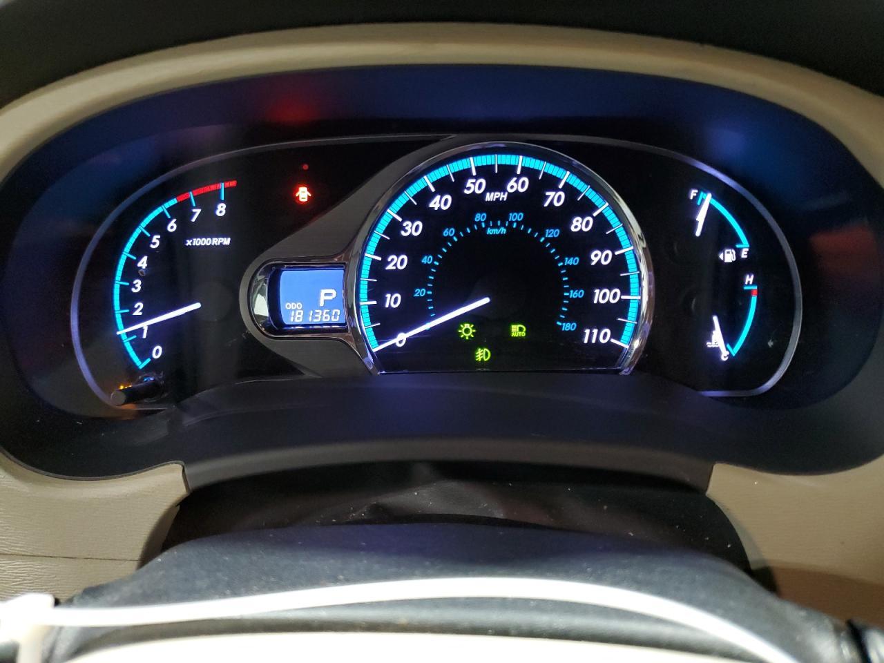 2012 TOYOTA SIENNA