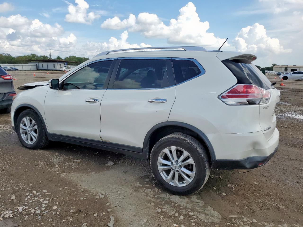 2016 NISSAN ROGUE