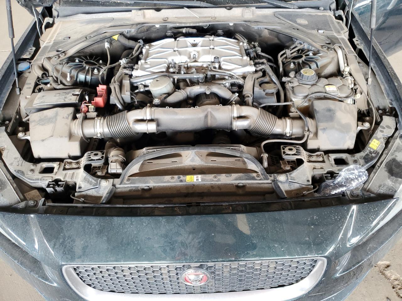 2017 JAGUAR XE