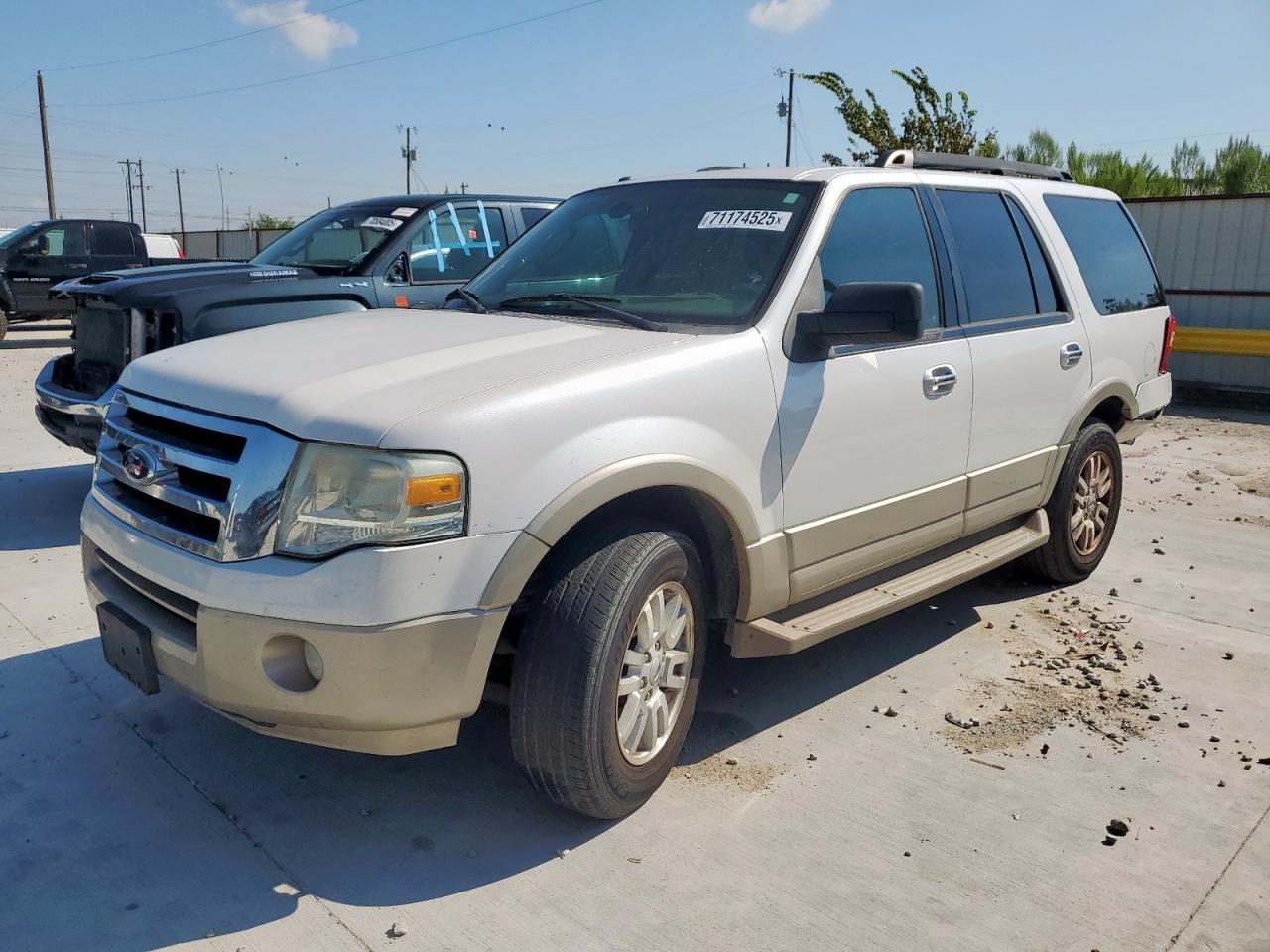 2010 FORD Expedition