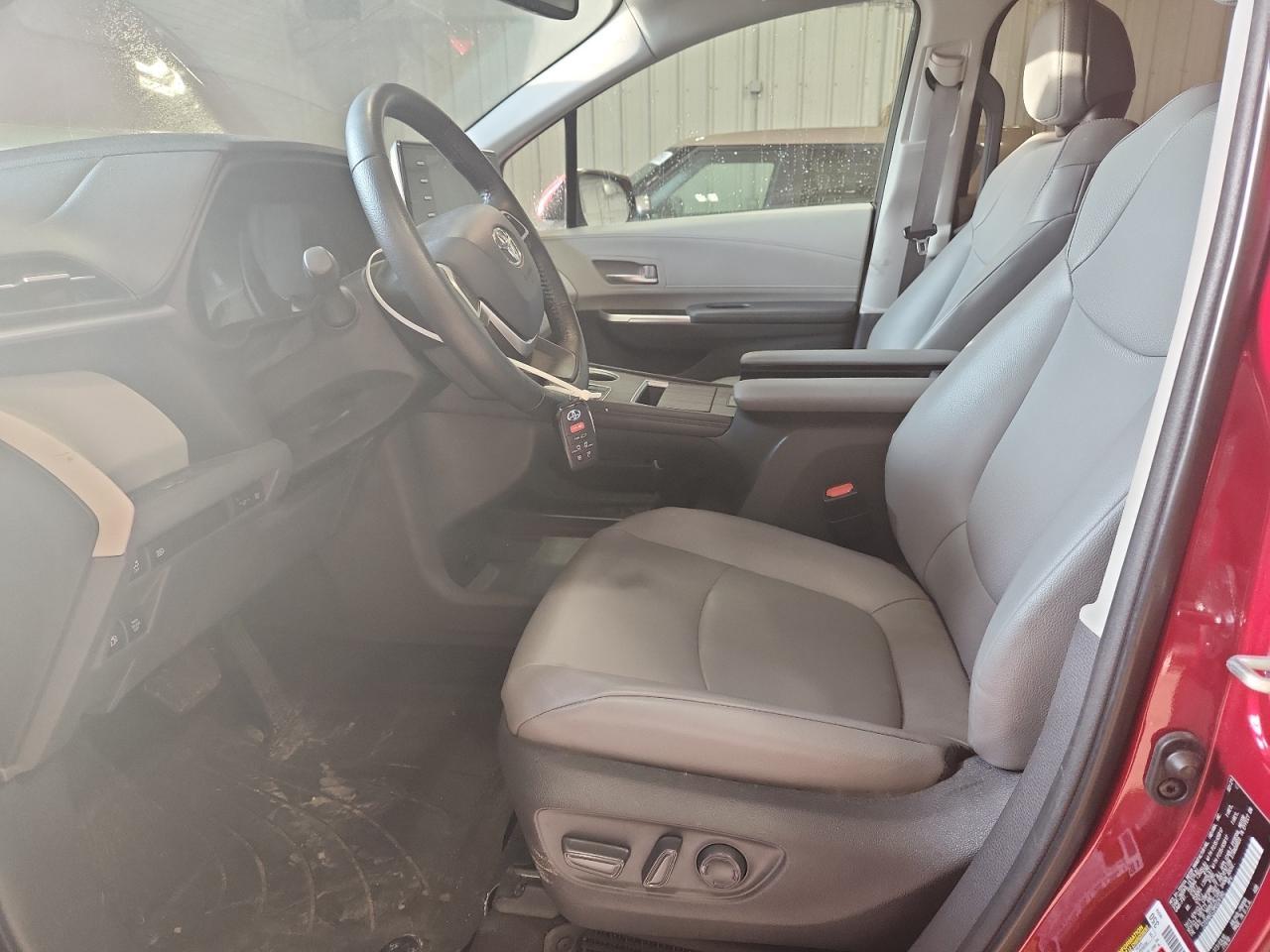 2021 TOYOTA SIENNA