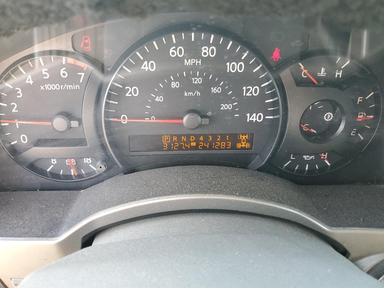 2004 NISSAN Armada