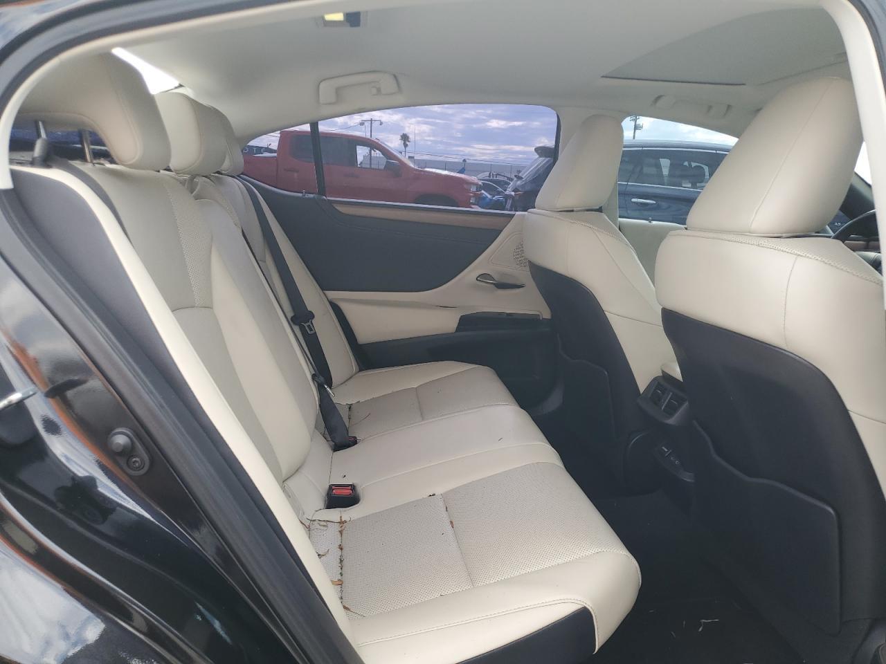 2024 LEXUS ES 300H