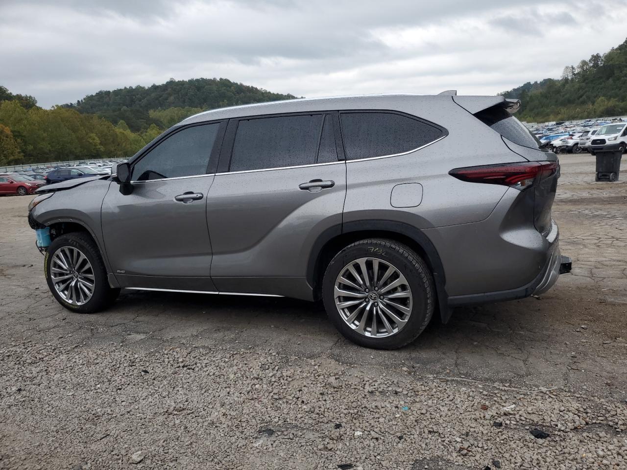 2025 TOYOTA HIGHLANDER