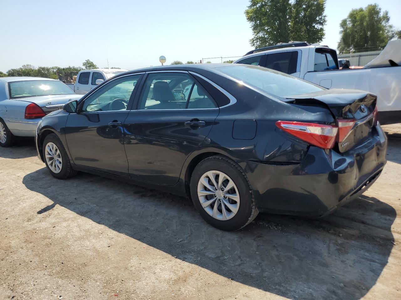 2016 TOYOTA CAMRY