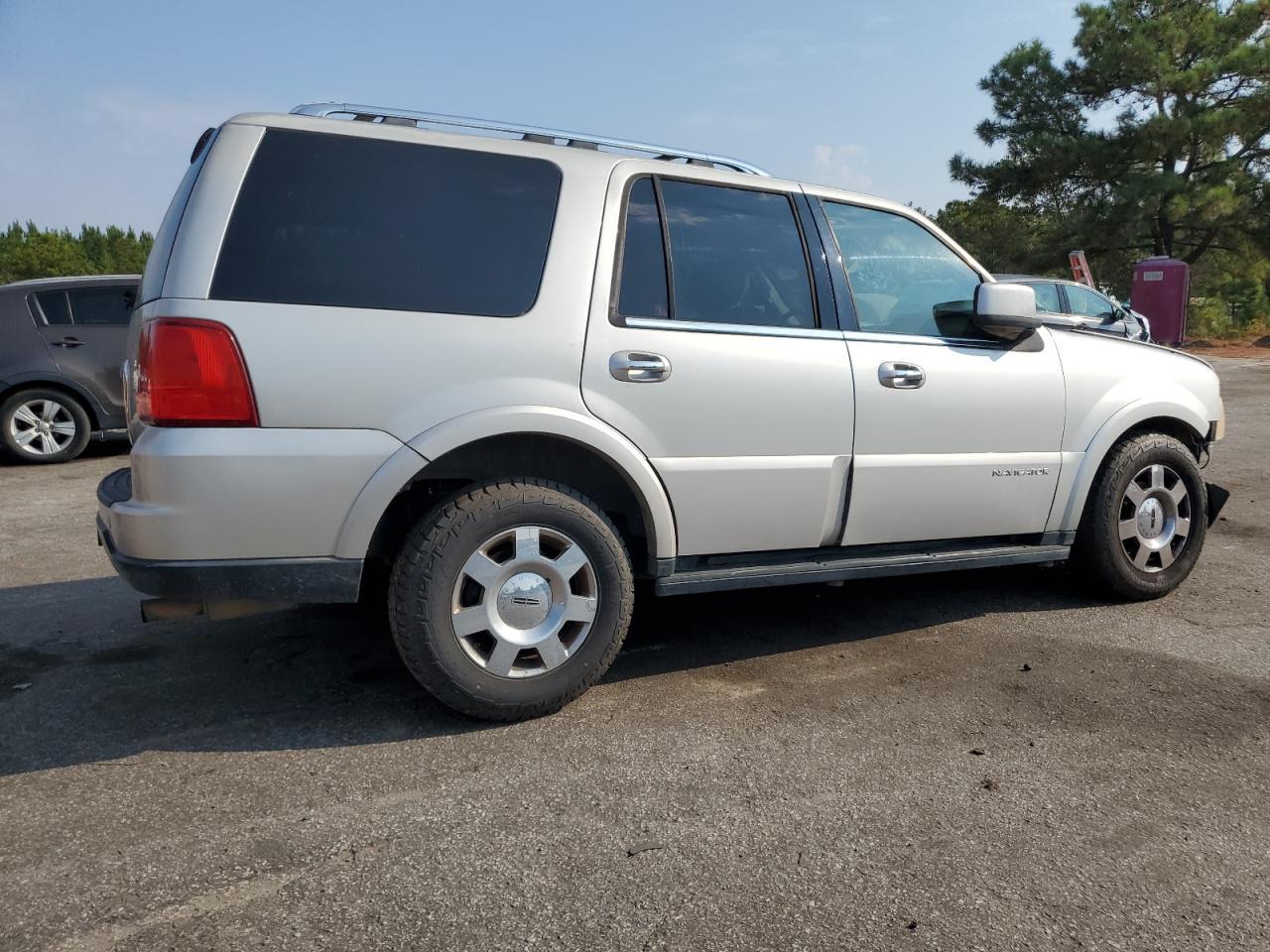 2005 LINCOLN Navigator