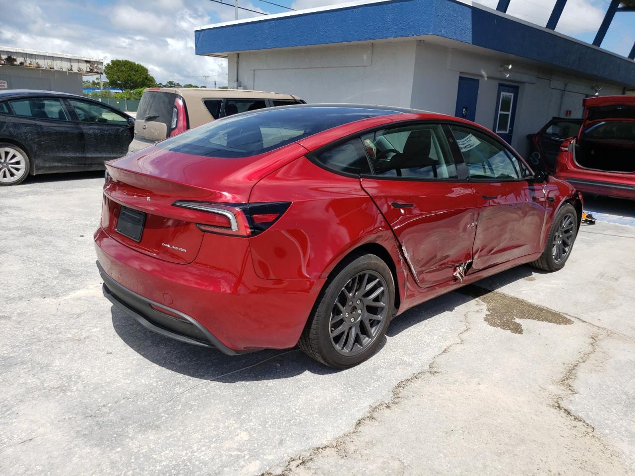 2025 TESLA MODEL 3