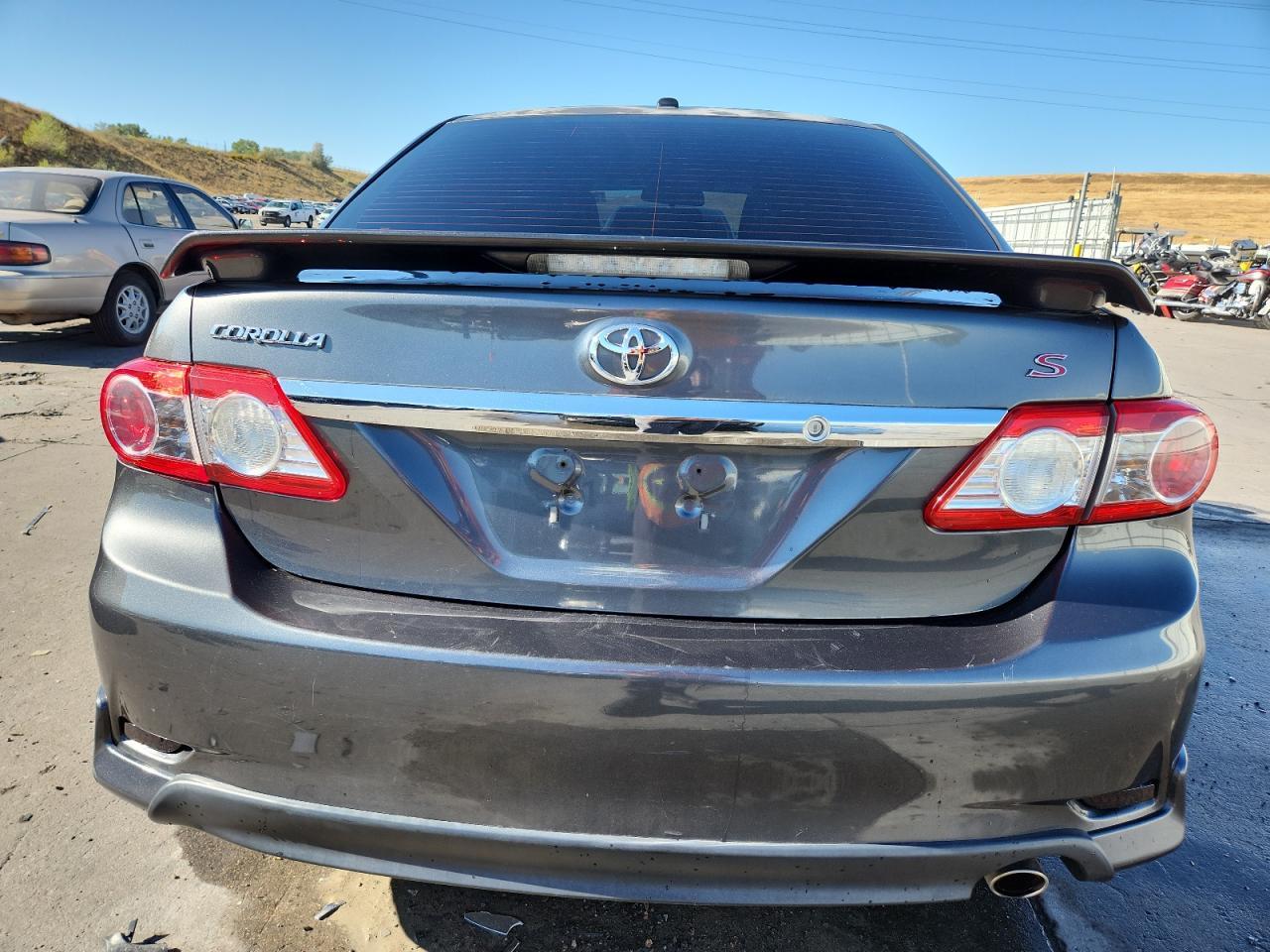 2011 TOYOTA COROLLA