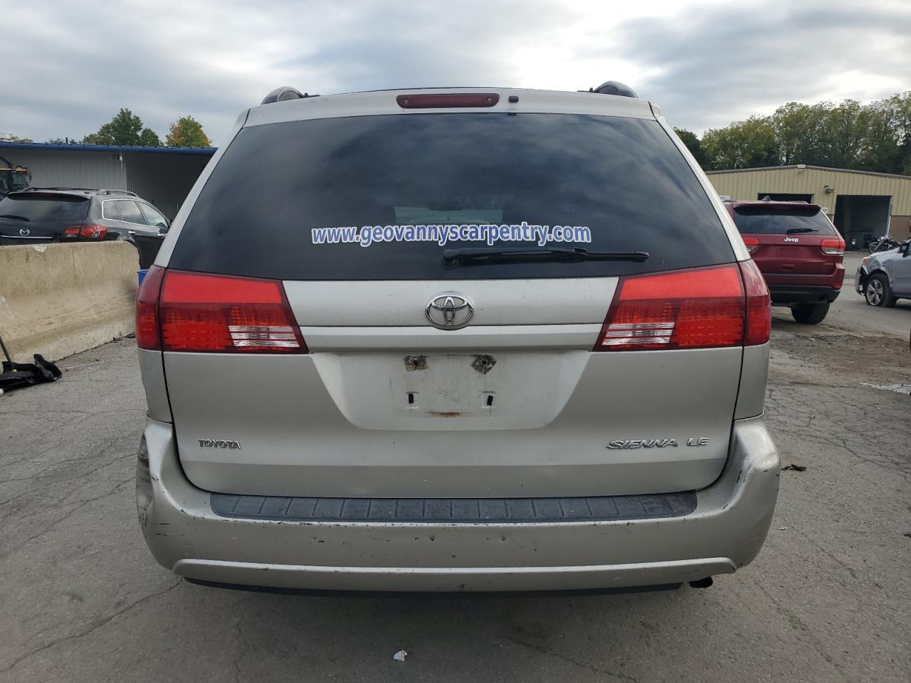 2005 TOYOTA SIENNA
