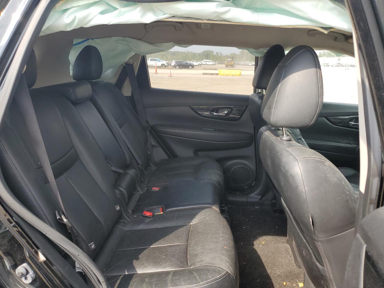 2017 NISSAN ROGUE