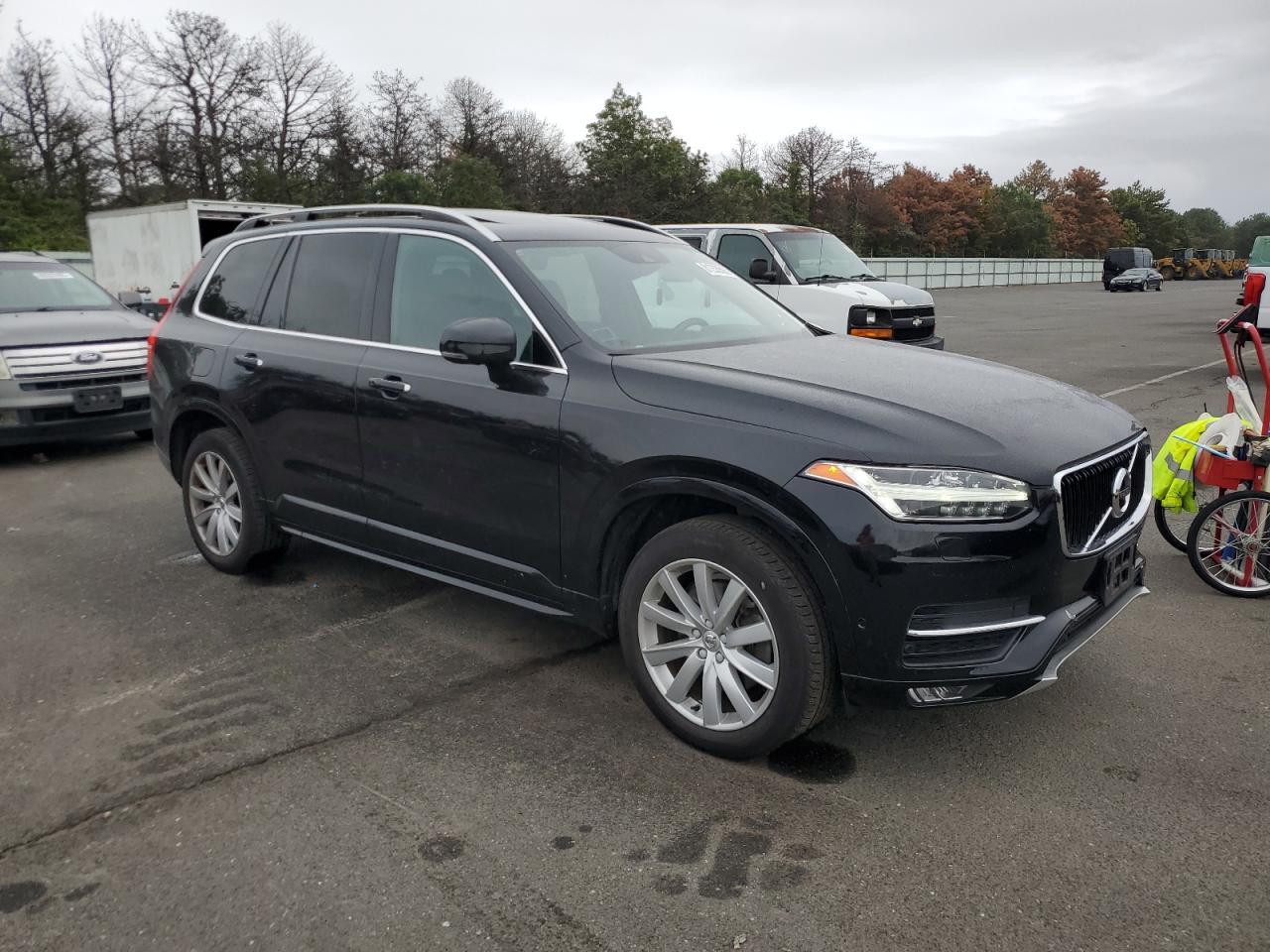 2019 VOLVO XC90