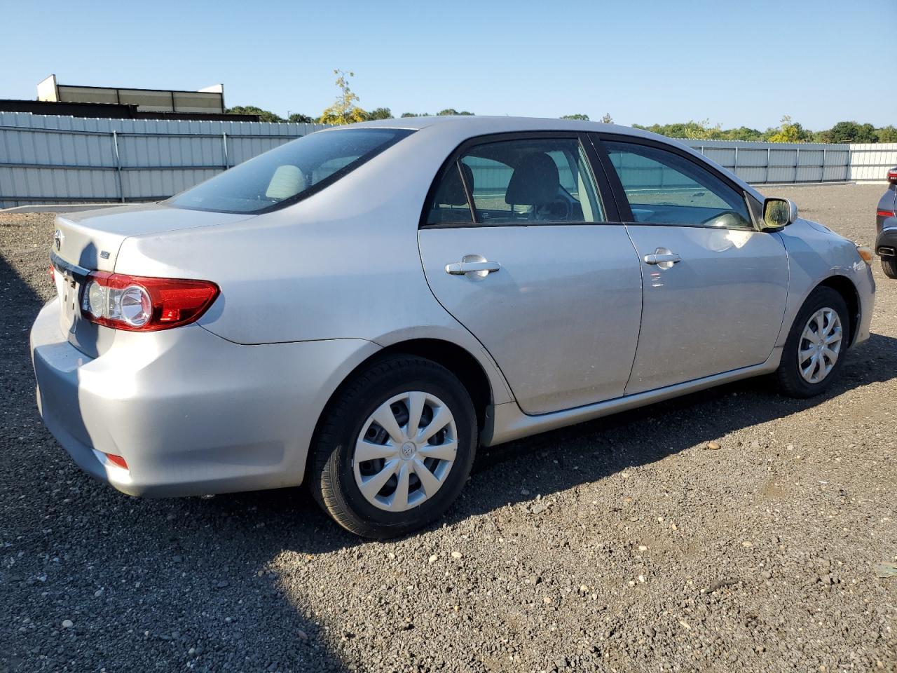2011 TOYOTA COROLLA