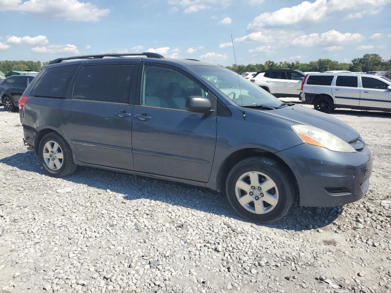 2009 TOYOTA SIENNA
