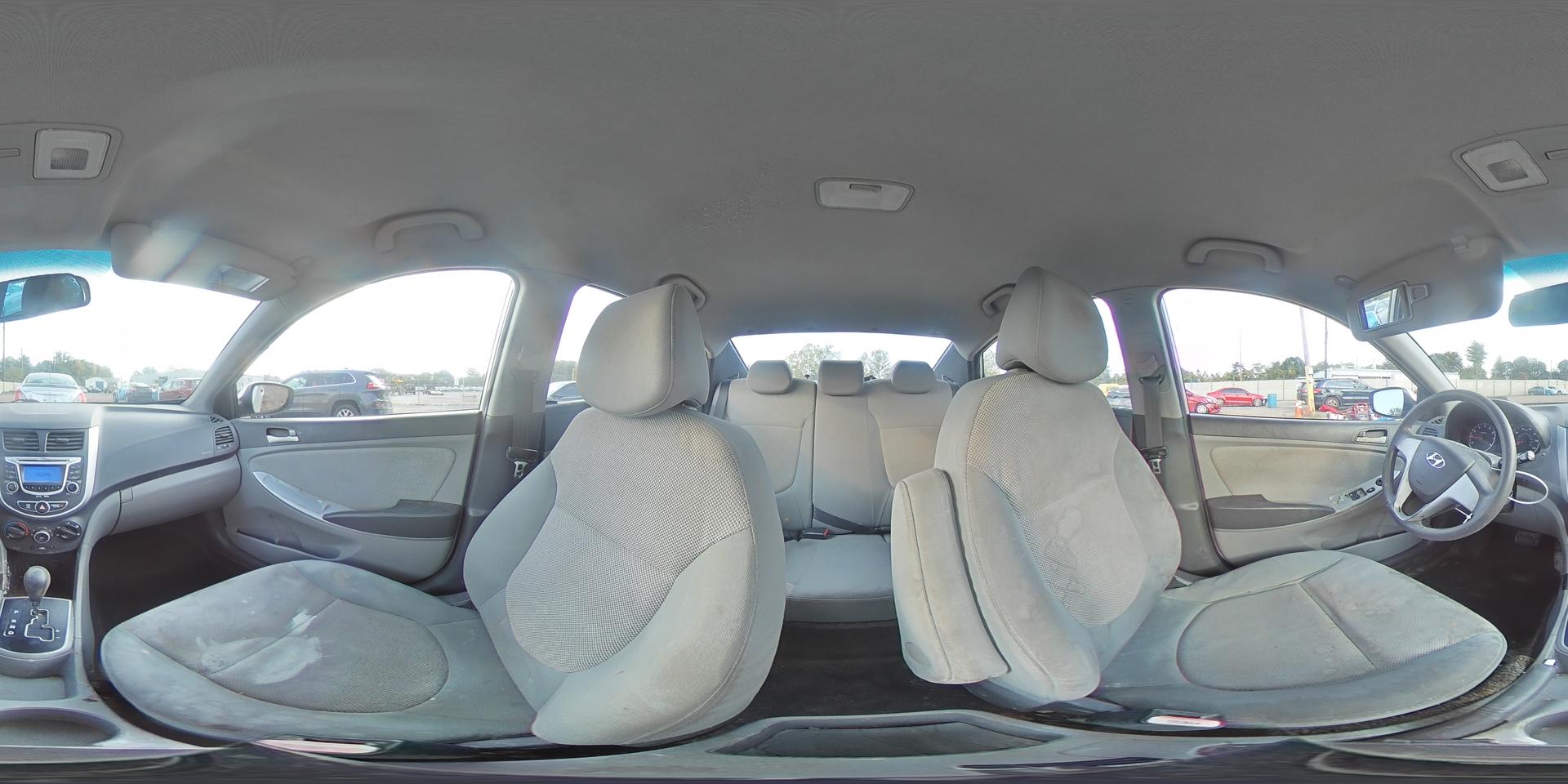 2012 HYUNDAI ACCENT