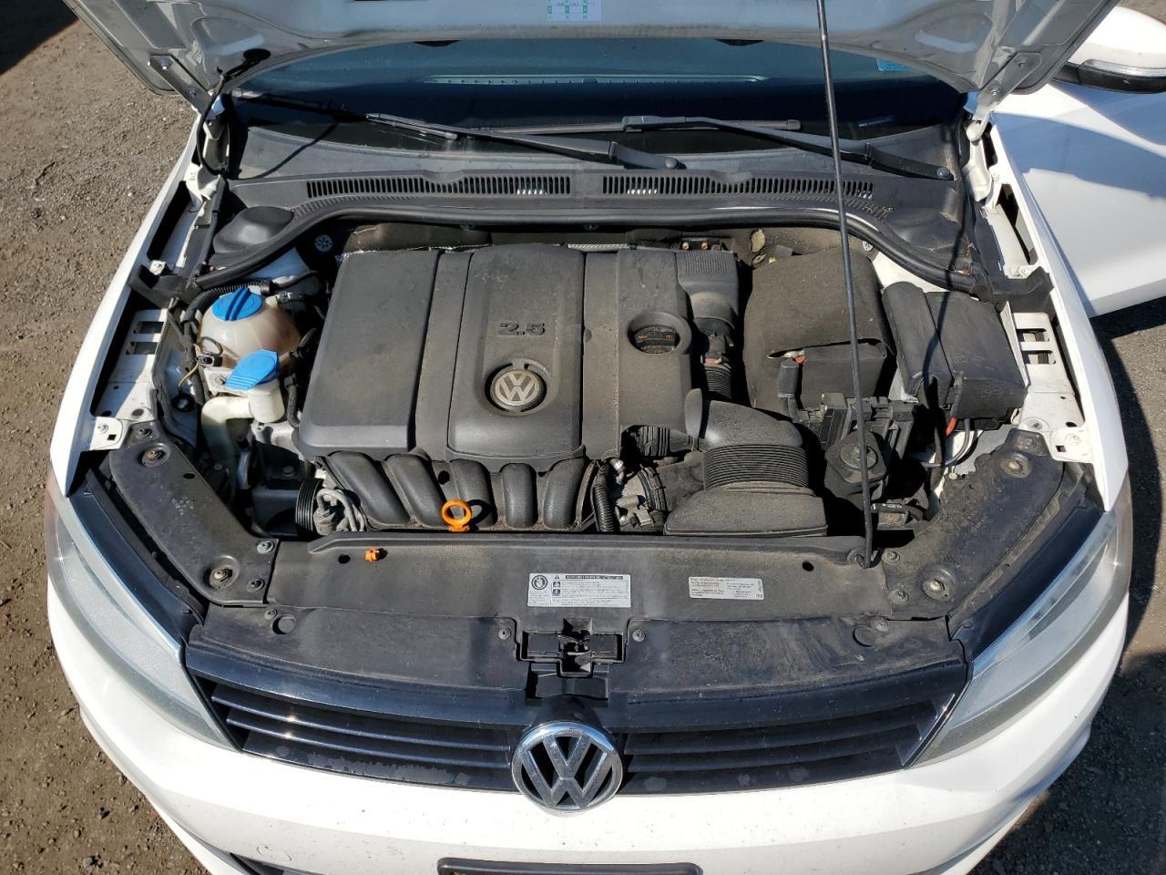 2012 VOLKSWAGEN JETTA