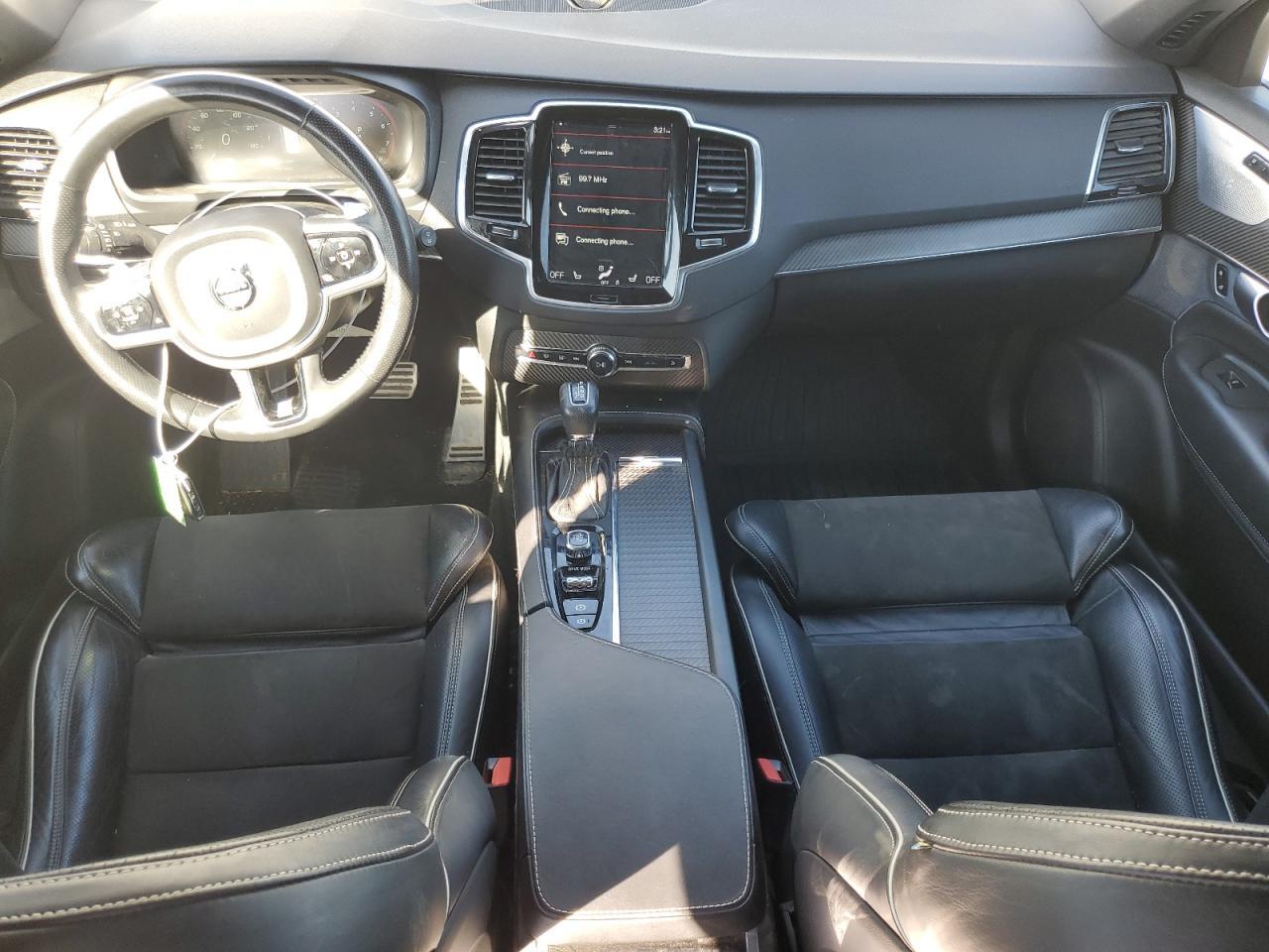 2018 VOLVO XC90