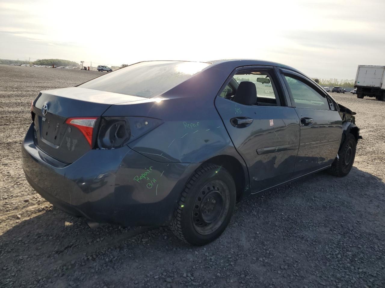 2015 TOYOTA COROLLA