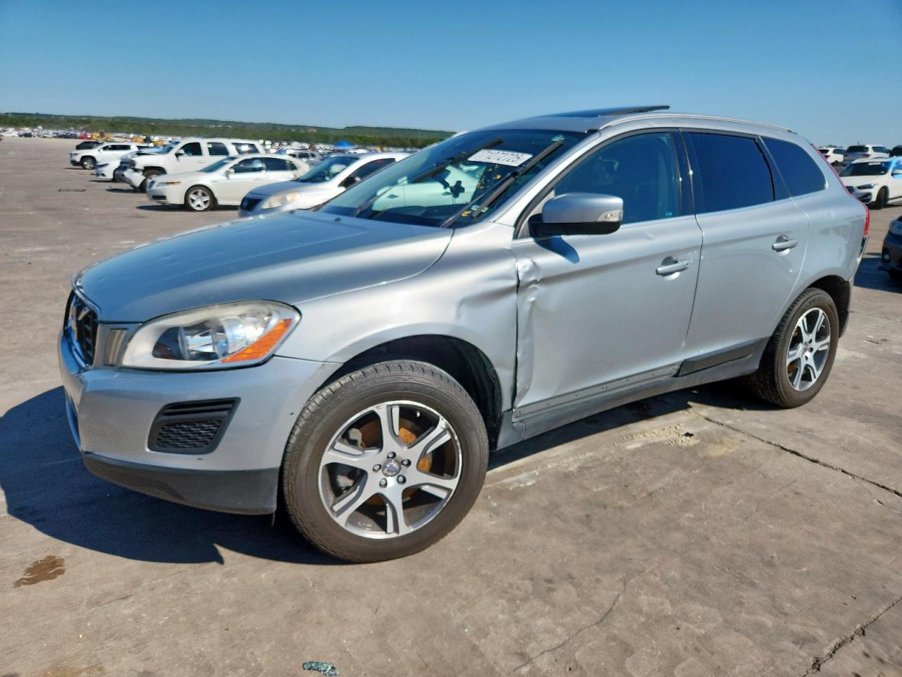 2011 VOLVO XC60