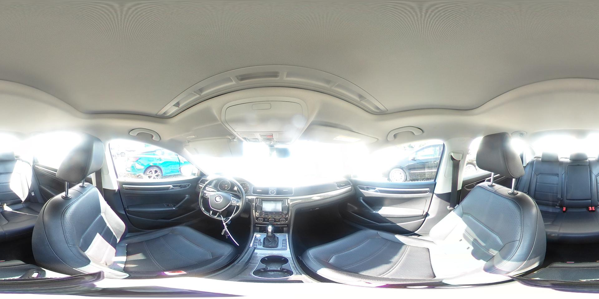 2016 VOLKSWAGEN Passat