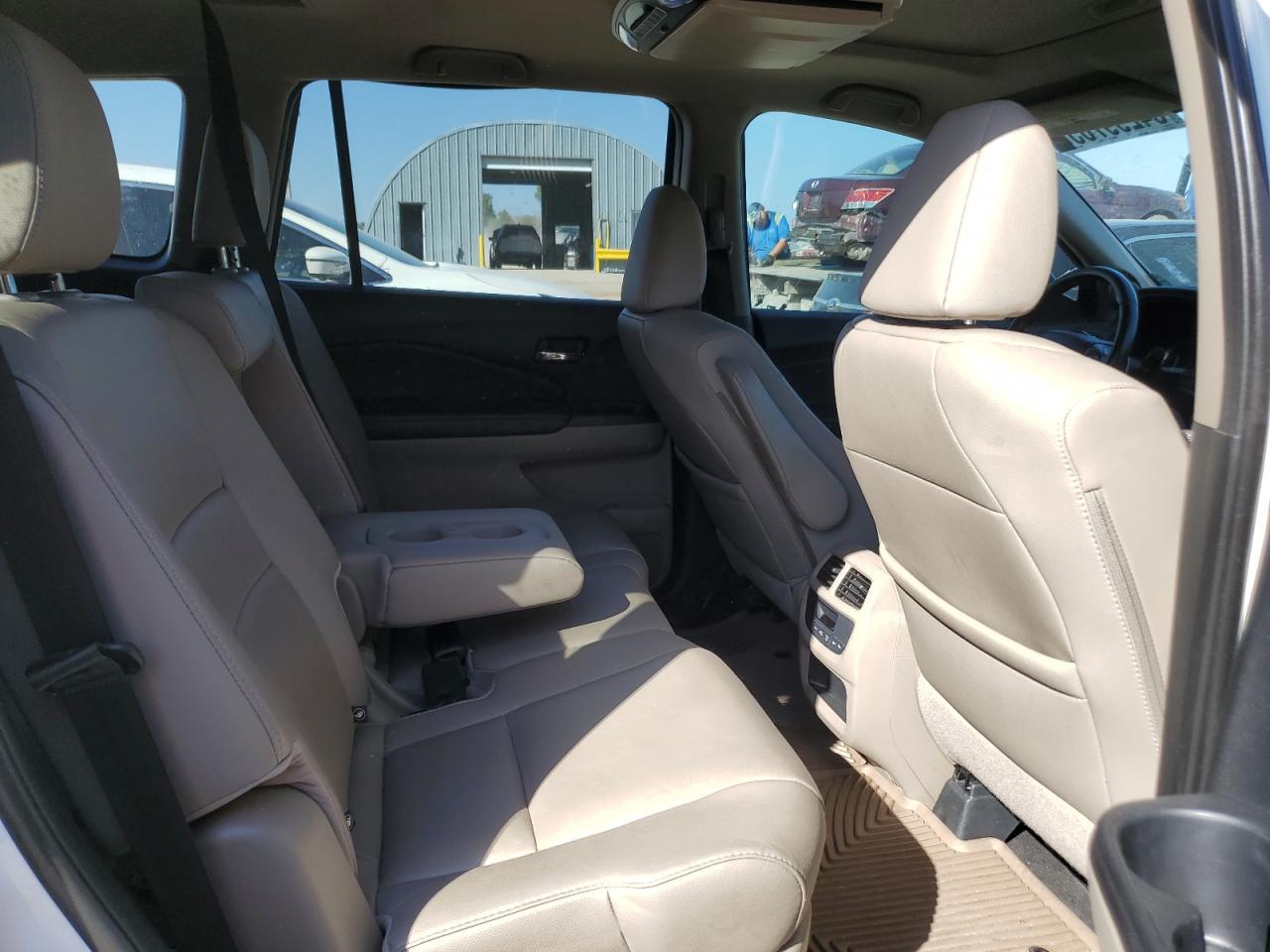 2017 HONDA PILOT