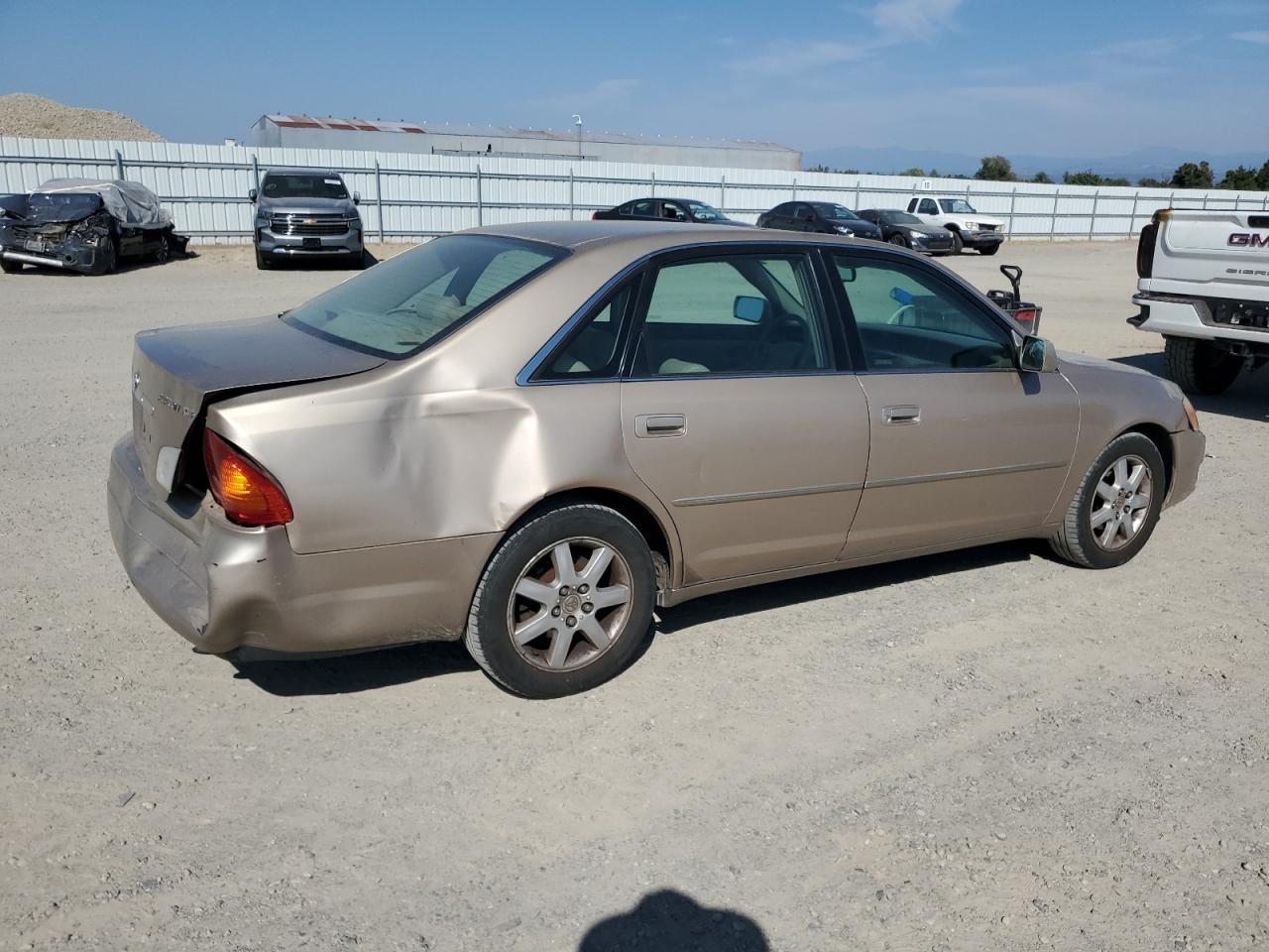 2001 TOYOTA Avalon