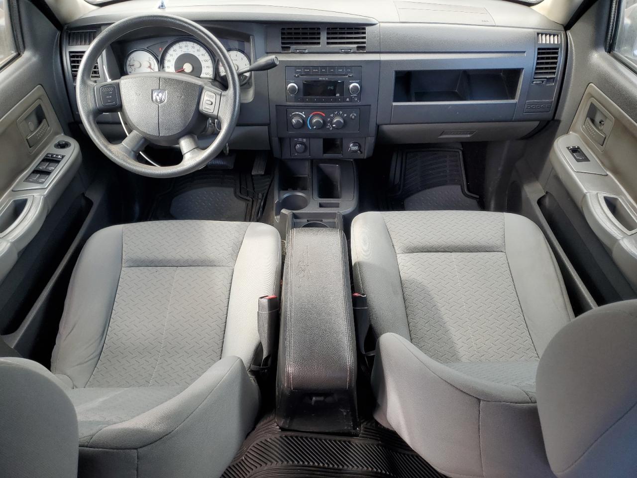 2009 DODGE Dakota