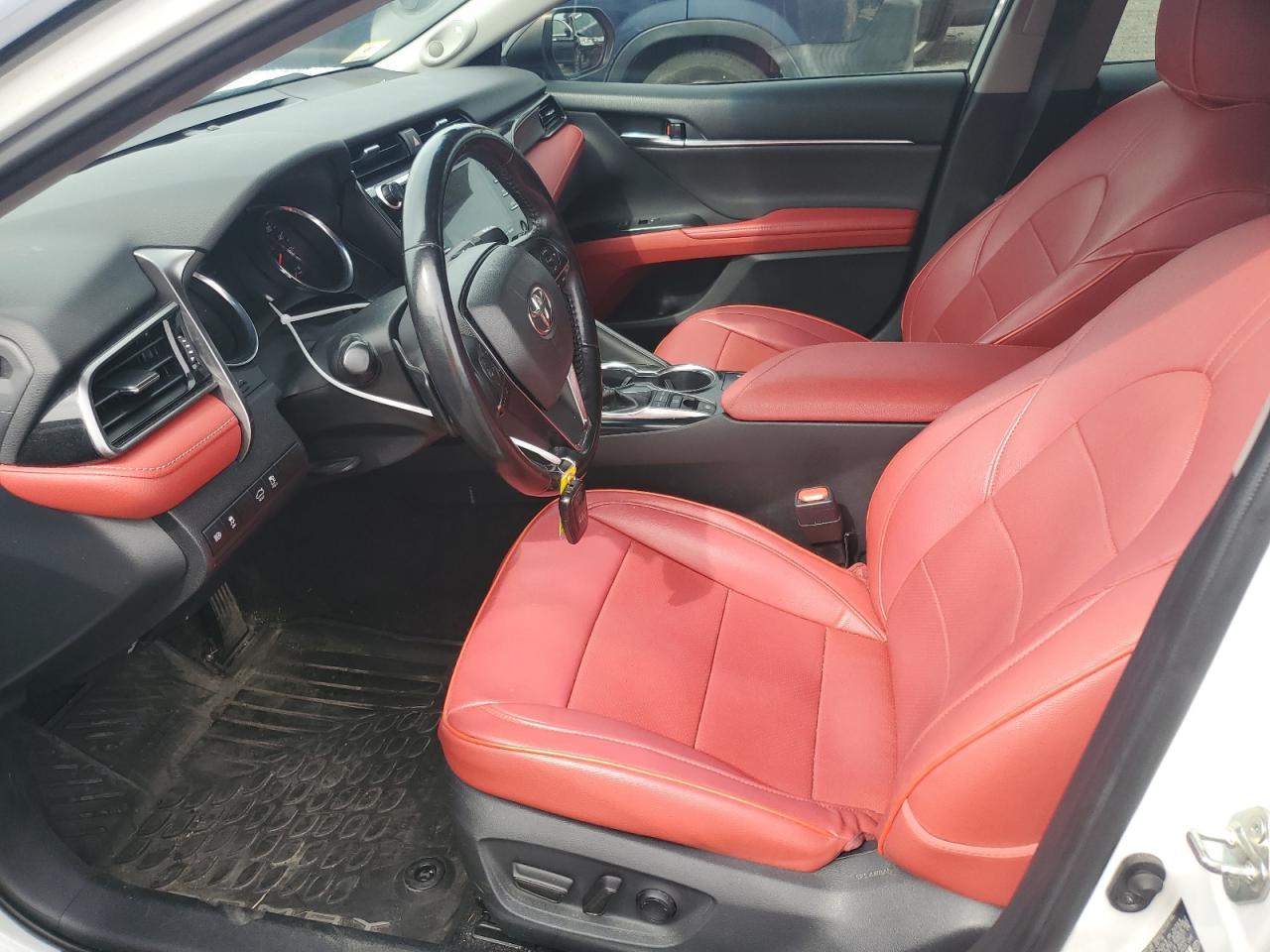 2019 TOYOTA CAMRY