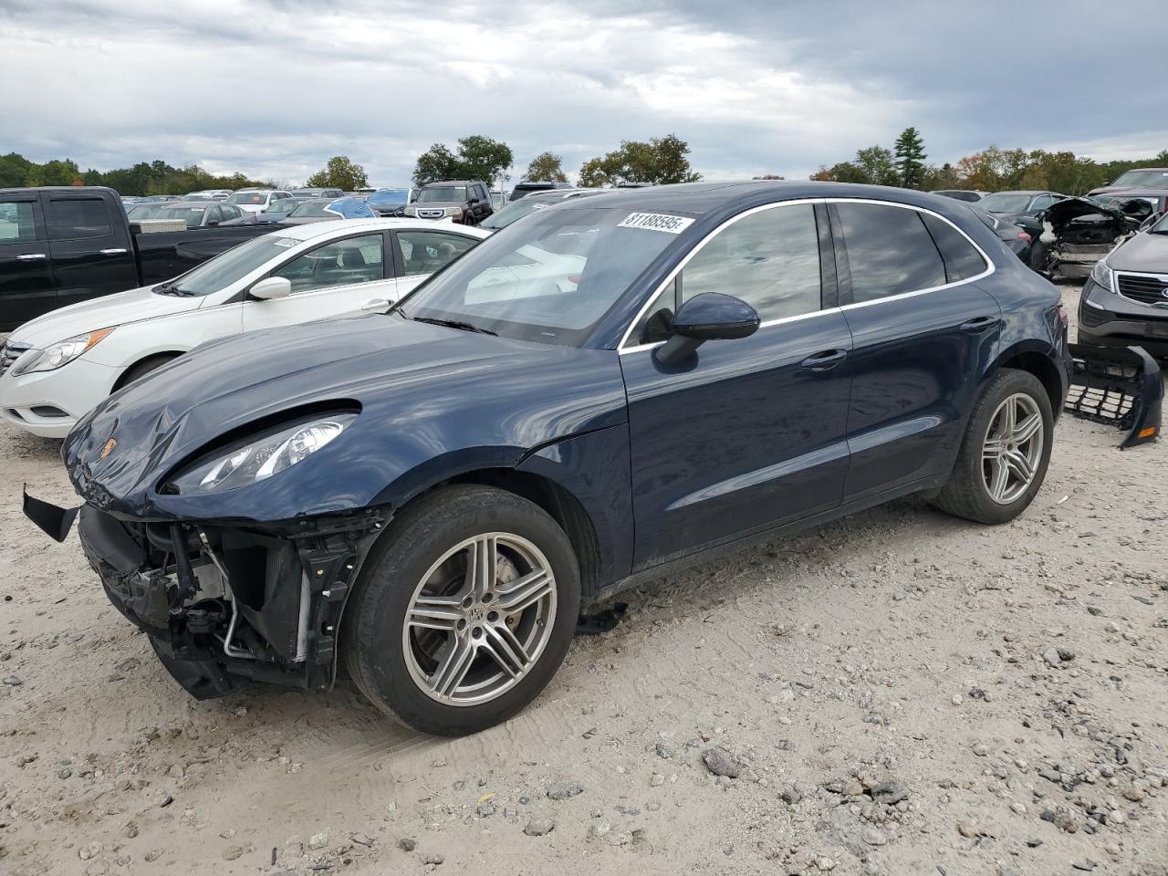 2016 PORSCHE Macan
