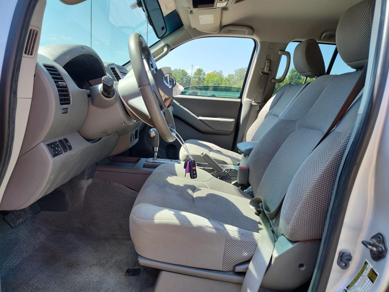 2012 NISSAN Frontier