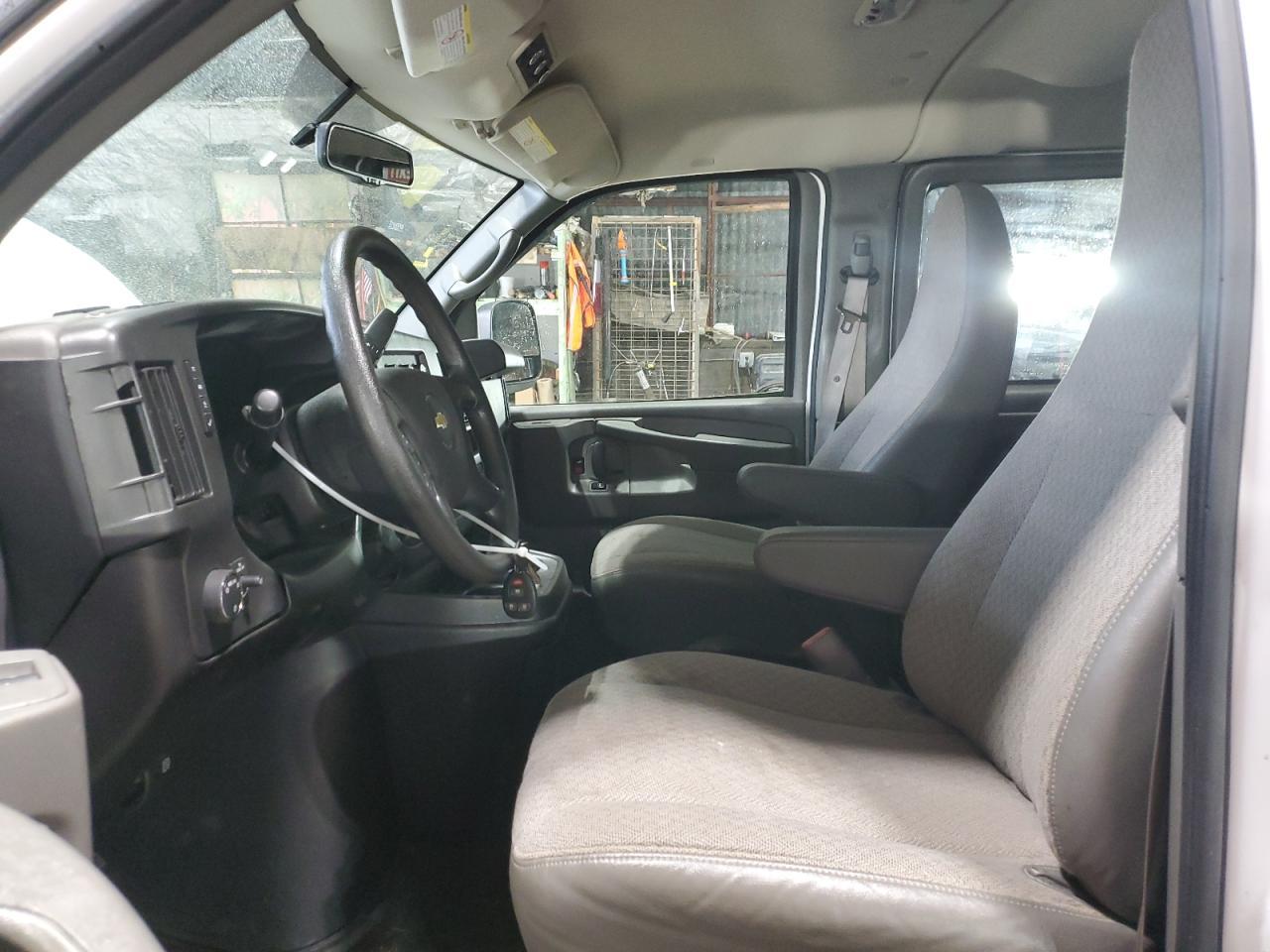 2014 CHEVROLET Express 3500